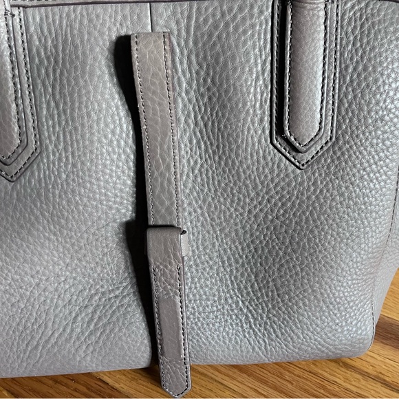 J Crew purse in very good condition! - Picture 10 of 12